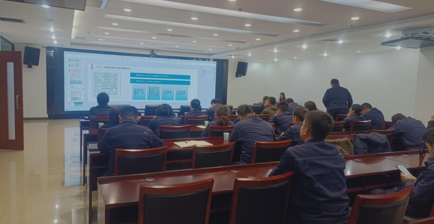 北京恒誠信新疆分公司受邀為紅云紅河煙草(集團(tuán))有限責(zé)任公司新疆卷煙廠開展專題培訓(xùn)2.jpg
